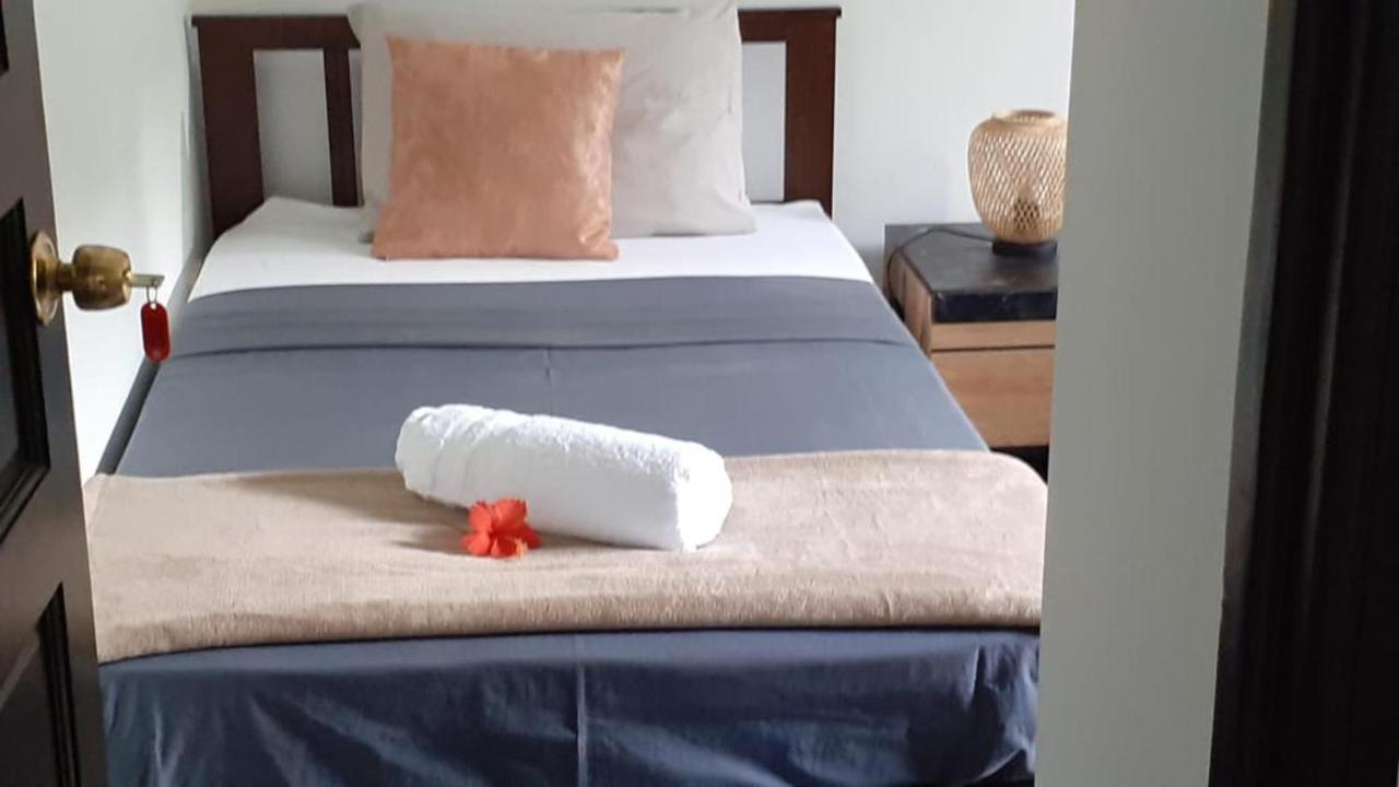 Riverside Mount Simpson Upper Vịnh Beau Vallon Ngoại thất bức ảnh